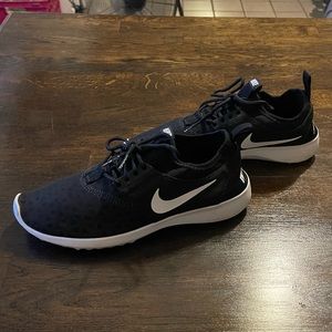 Nike Women’s Juvenate Running Shoe